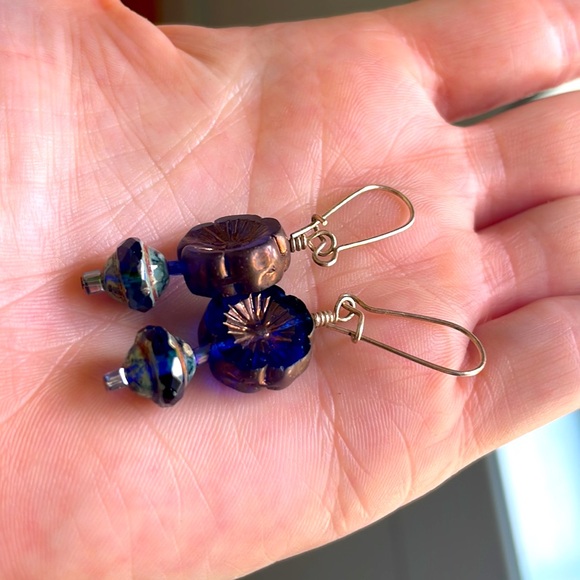 Vintage Cobalt and Black Art Deco Necklace with matching earrings - Picture 6 of 6